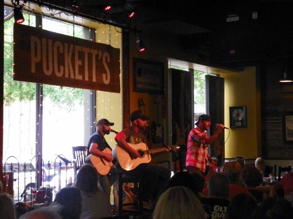 locash cowboys cma fest 2014 fan breakfast